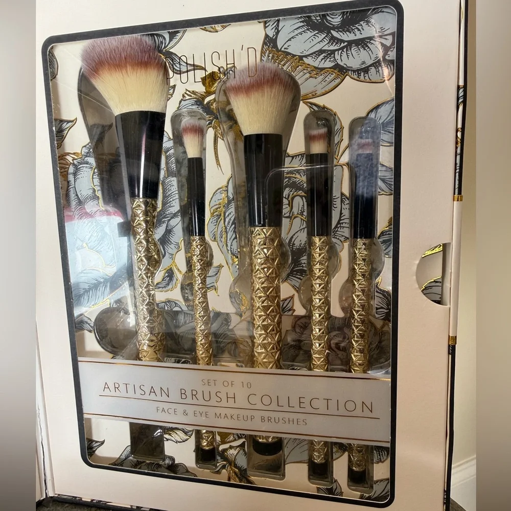 Makeup Brush Set - Gold and Black